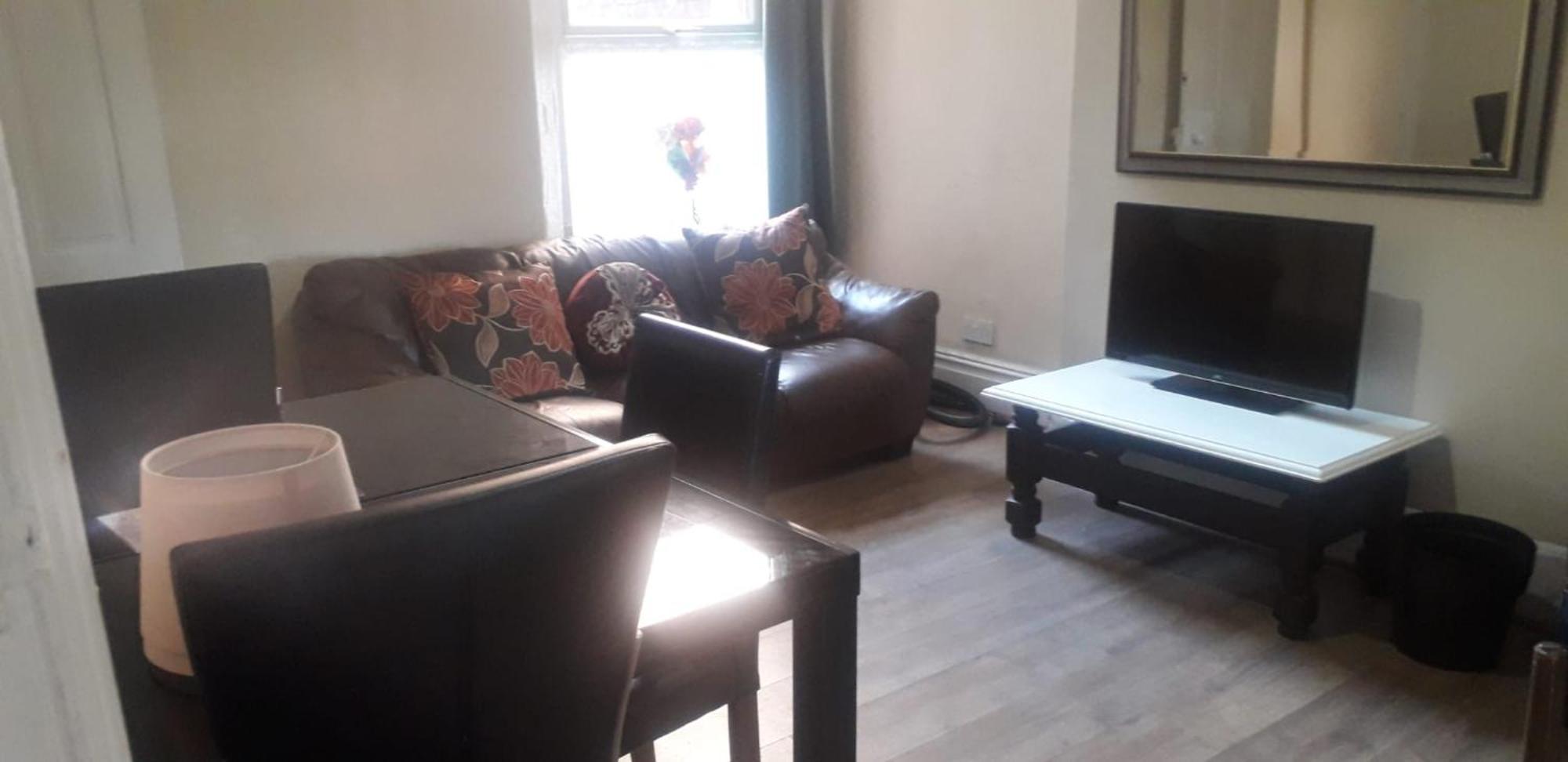 Bright Home Guest House Селфорд Екстер'єр фото